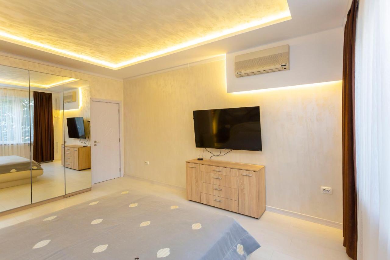 סופיה Central Vitosha Apartment מראה חיצוני תמונה