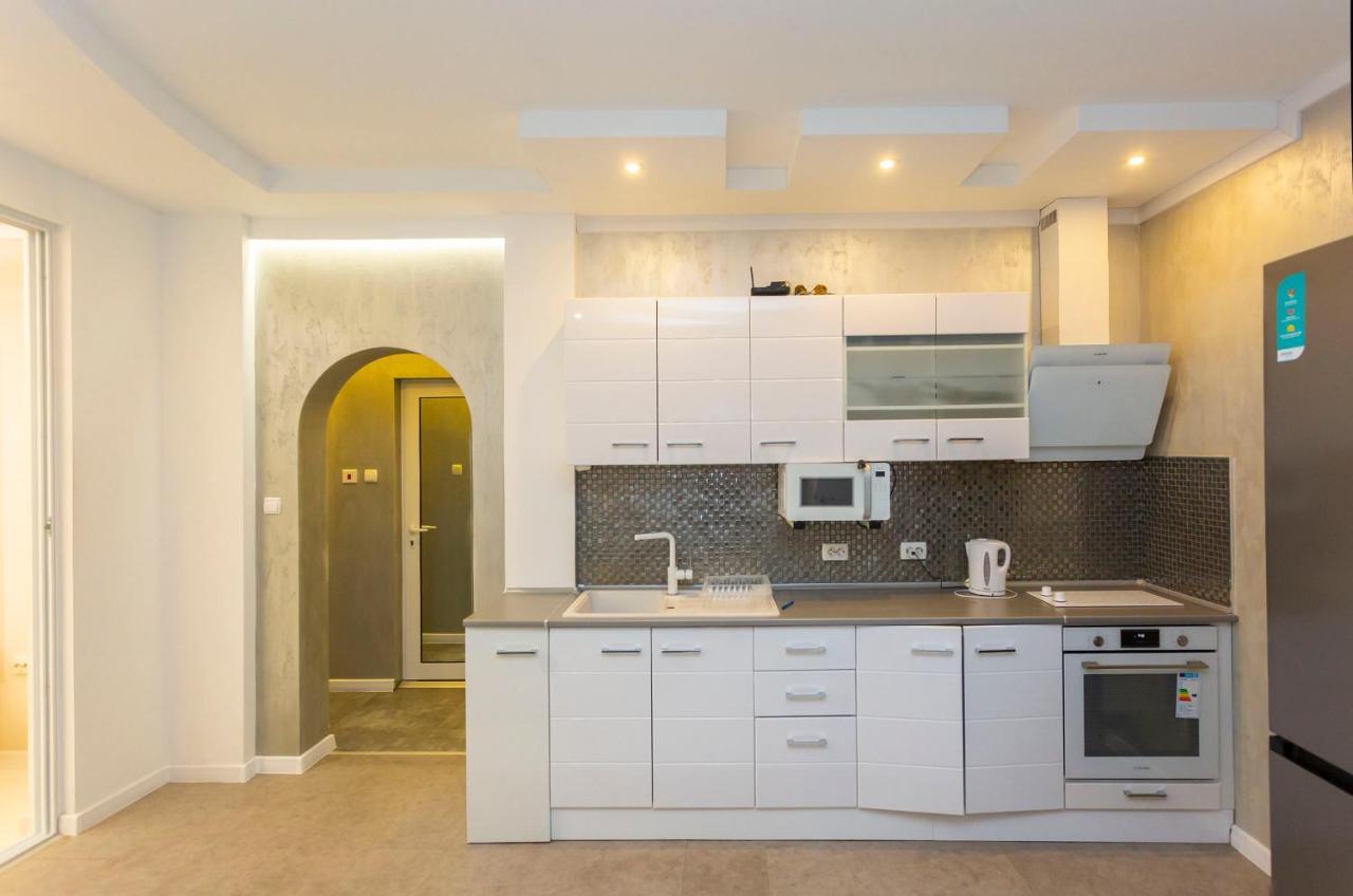 סופיה Central Vitosha Apartment מראה חיצוני תמונה